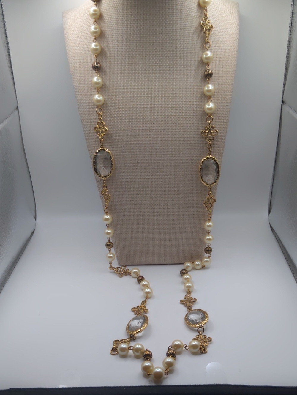 Carol Dauplaise Glass Pearl Gold Tone And Glass Beaded Necklace Vintage - Picture 7 of 8